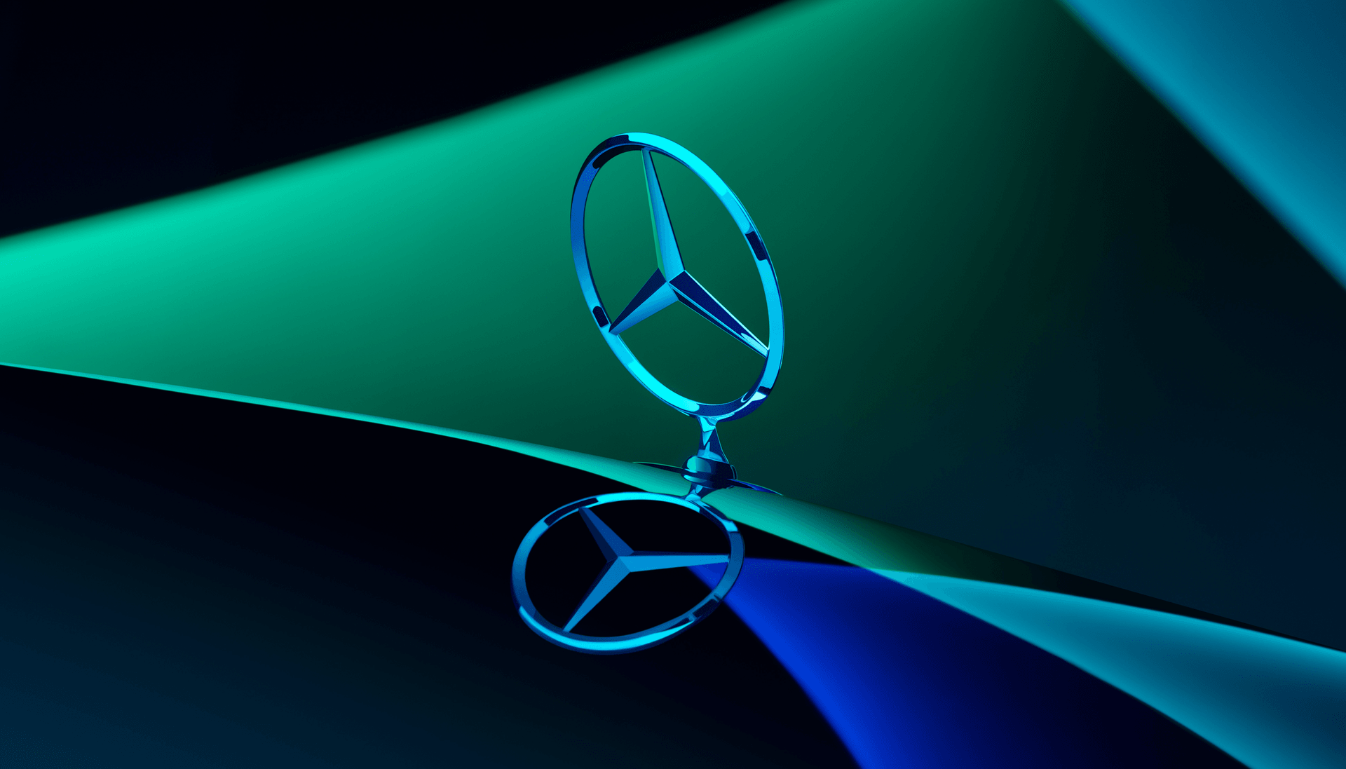 Suscripcion Mercedes Benz Smart Madrid Mobility Centro Suscripciones imagen de portada que muestra el capo de un mercedes benz con su insignia
